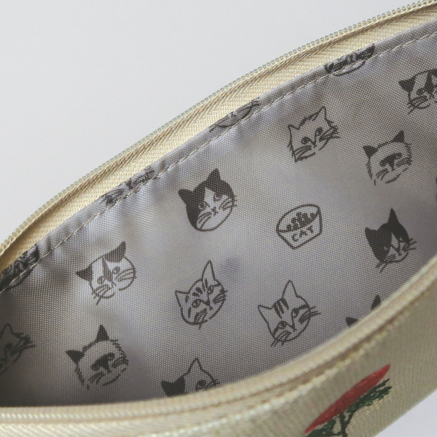 松尾ミユキ 刺繍ペンケース｜おしゃれ かわいい 動物 猫 ネコ フラワー シンプル 大人 上品 花 ポーチ 刺繍 メイクポーチ｜MATOKA マトカ