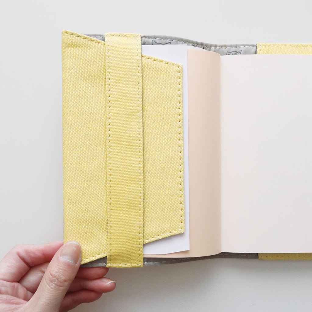 松尾ミユキ 刺繍ブックカバー｜BOOK COVER おしゃれ かわいい 動物 猫 ネコ シンプル 大人 上品 ブック 本 読書 刺繍 文庫 本 カバー｜MATOKA マトカ