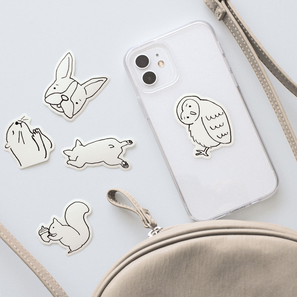 TICKLE ティックル ダイカットステッカー｜STICKER シール 可愛い おしゃれ 動物 アニマル スマホケース パソコン スーツケース 車 ネコ フクロウ リス カワウソ 犬｜MATOKA マトカ