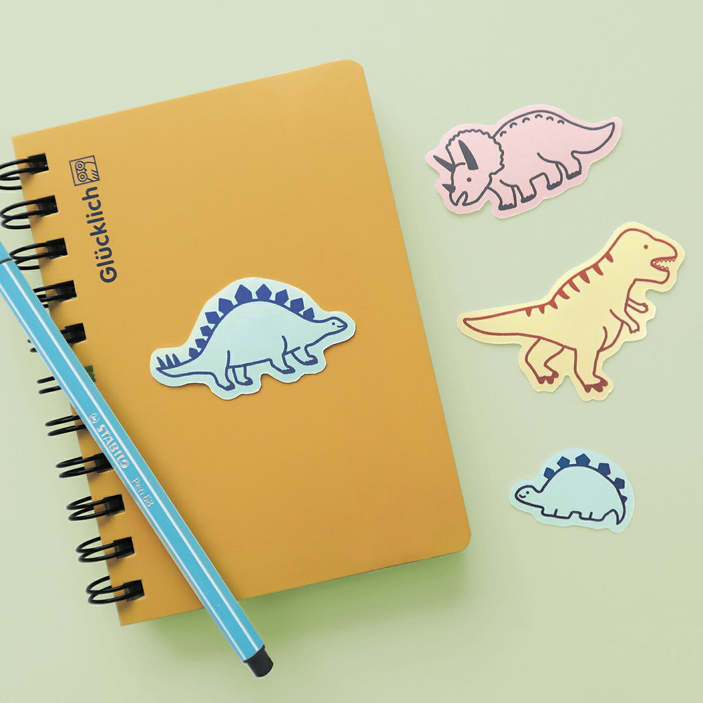 DINOSAUR FAMILY 恐竜親子 ダイカットステッカー｜STICKER シール 可愛い おしゃれ  スマホケース パソコン スーツケース キャリーケース 車 ダイナソー 恐竜 ティラノ トリケラトプス｜MATOKA マトカ