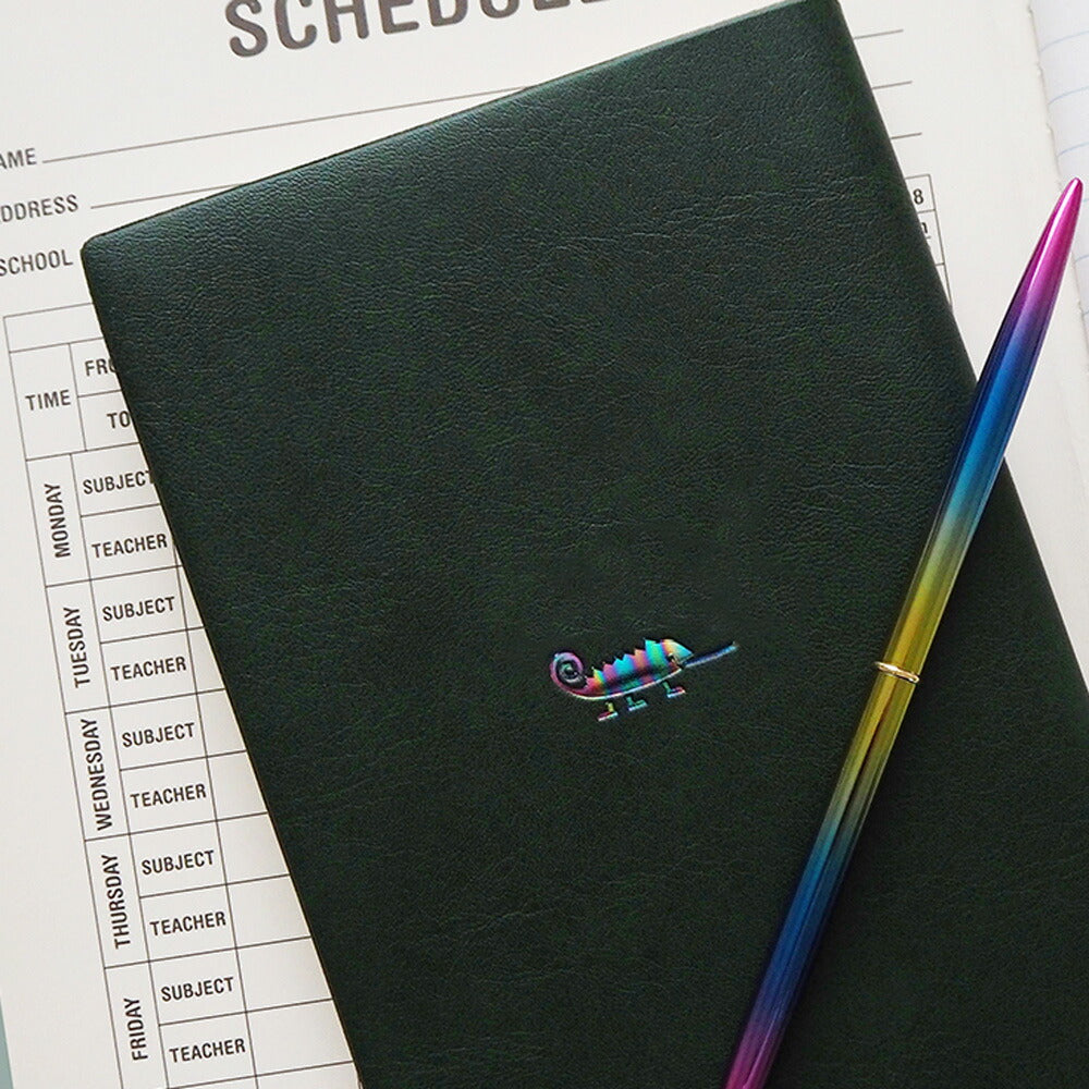 手帳 2026 マトカ 2026年1月始まり ダイアリー スケジュール帳｜新書判 スリムウィークリー・セパレート式『ラッキーモチーフ A｜LUCKY MOTIF A』Nitte 干支 午 ウマ 白馬 猫 カバ タコ たこ焼き カメレオン