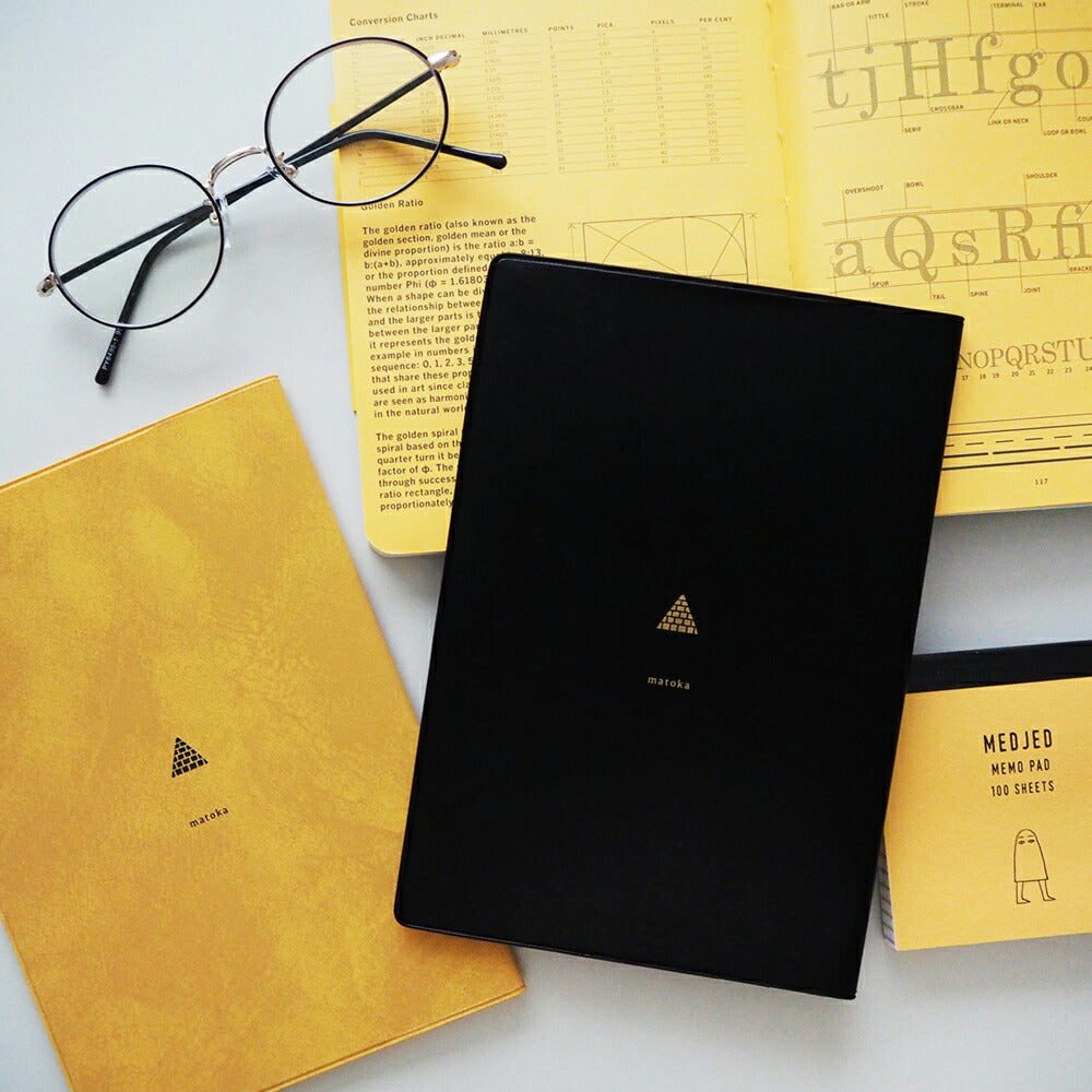 【ご予約 2月下旬発送】手帳 2026 マトカ 2026年4月始まり手帳 ダイアリー スケジュール帳｜B6サイズ マンスリー・スタンダード（月間ブロック）『メジェド｜MEDJED』エジプト神話 ピラミッド