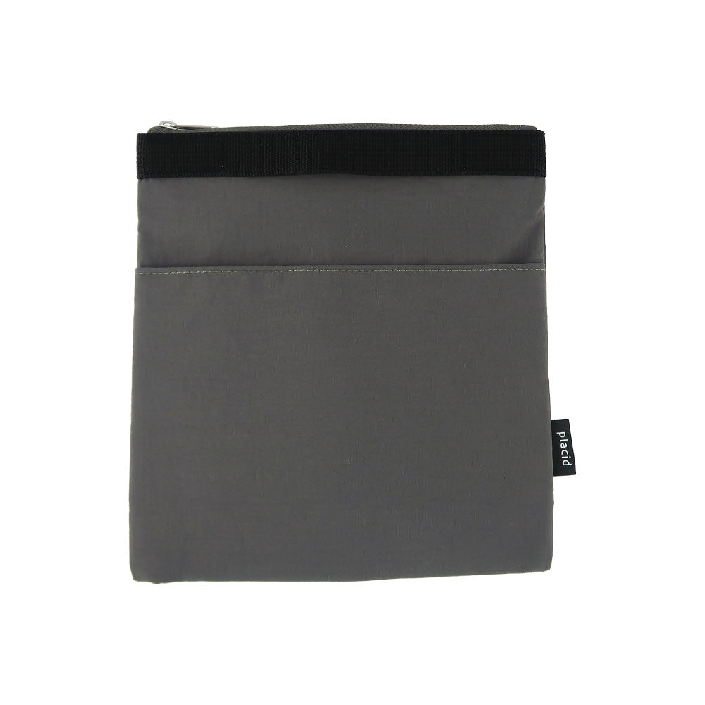 PLACID プラシド 保冷ポーチ｜COOLER POUCH コンパクト シンプル お弁当袋 ピクニック 行楽 保冷バッグ 保冷 保温 お菓子 おやつ 子供 大人 バッグインバッグ 散歩 ポーチ ケース｜LEAFLETS