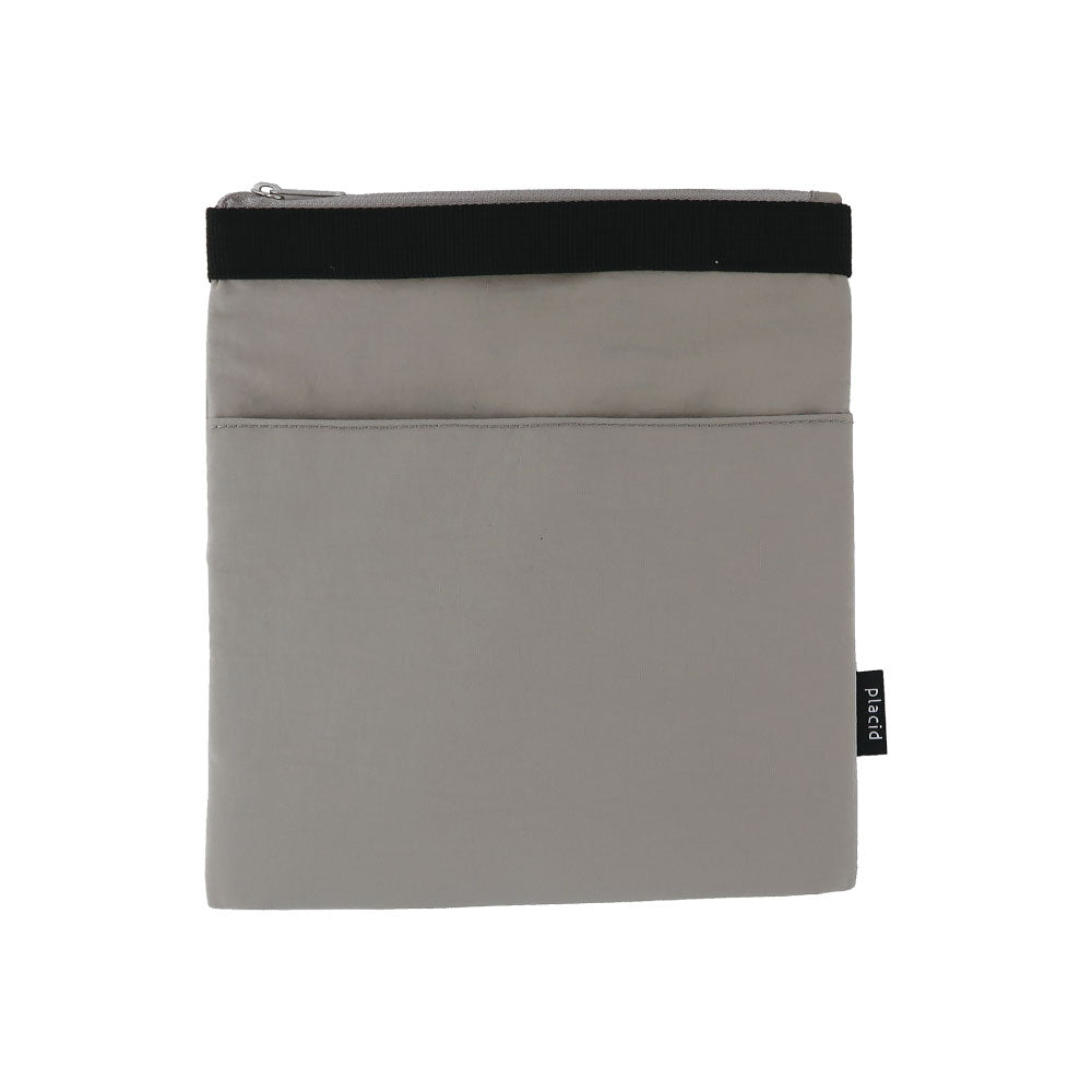 PLACID プラシド 保冷ポーチ｜COOLER POUCH コンパクト シンプル お弁当袋 ピクニック 行楽 保冷バッグ 保冷 保温 お菓子 おやつ 子供 大人 バッグインバッグ 散歩 ポーチ ケース｜LEAFLETS