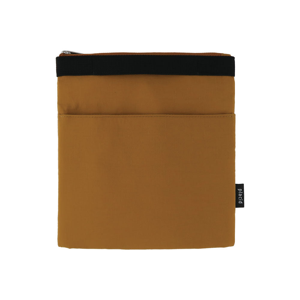 PLACID プラシド 保冷ポーチ｜COOLER POUCH コンパクト シンプル お弁当袋 ピクニック 行楽 保冷バッグ 保冷 保温 お菓子 おやつ 子供 大人 バッグインバッグ 散歩 ポーチ ケース｜LEAFLETS