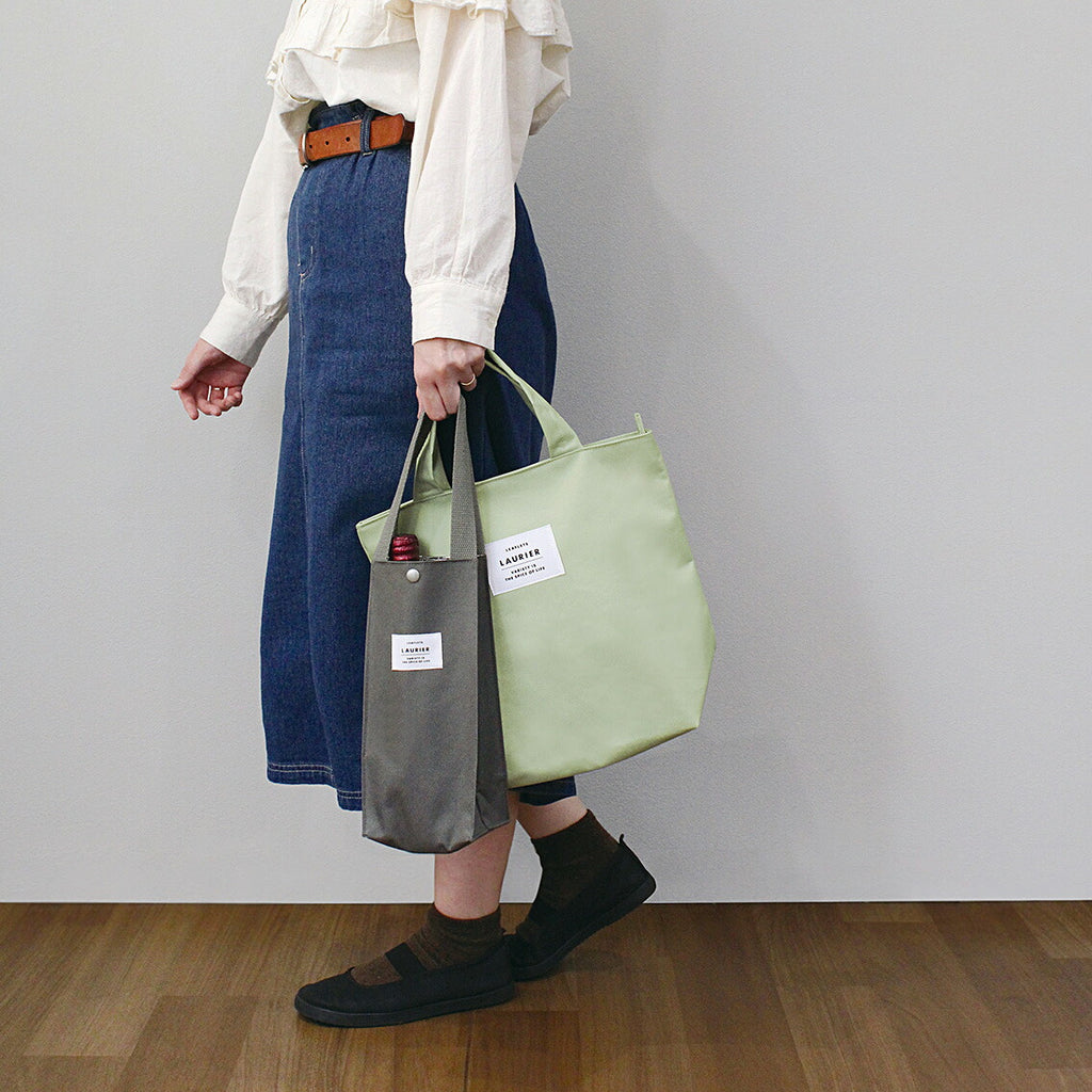 LAURIER ローリエ ボトルバッグ｜BOTTLE BAG コンパクト シンプル ピクニック 行楽 保冷バッグ マイバッグ くすみカラー 無地 大人 通勤 通学 ドリンクボトル タンブラー 牛乳パック ｜LEAFLETS