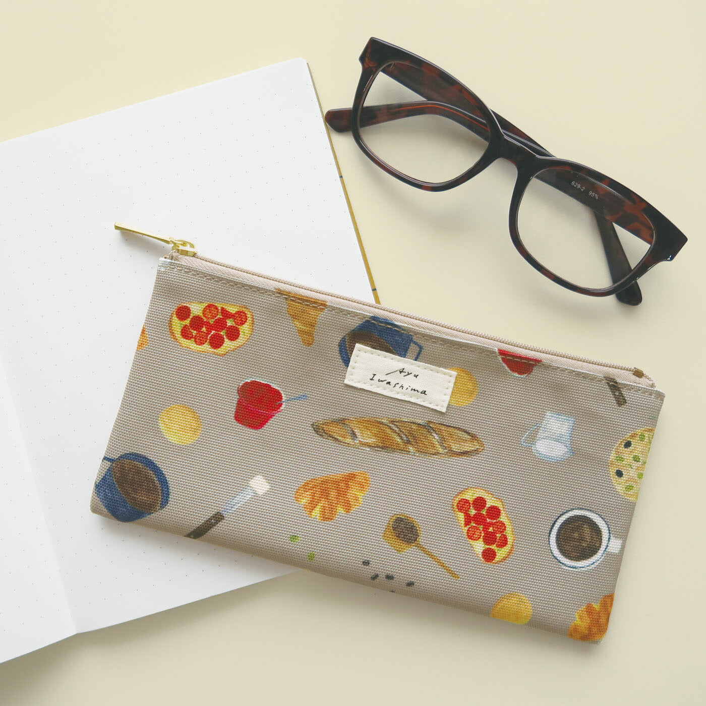 いわしまあゆ ペンケース｜PEN CASE おしゃれ かわいい スイーツ パン デザート イラスト アート 作家 和菓子 お菓子 ケーキ いちご 高校生 中学生 入学 筆箱 筆入れ メイクポーチ ポーチ 収納 大人｜MATOKA マトカ