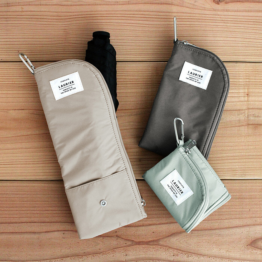 LAURIER ローリエ アンブレラポーチ｜UMBRELLA POUCH コンパクト シンプル ケース くすみカラー 無地 大人 通勤 通学 傘 雨 雨具 梅雨 日傘 便利 カラビナ折りたたみ傘 ボトルホルダー ｜LEAFLETS
