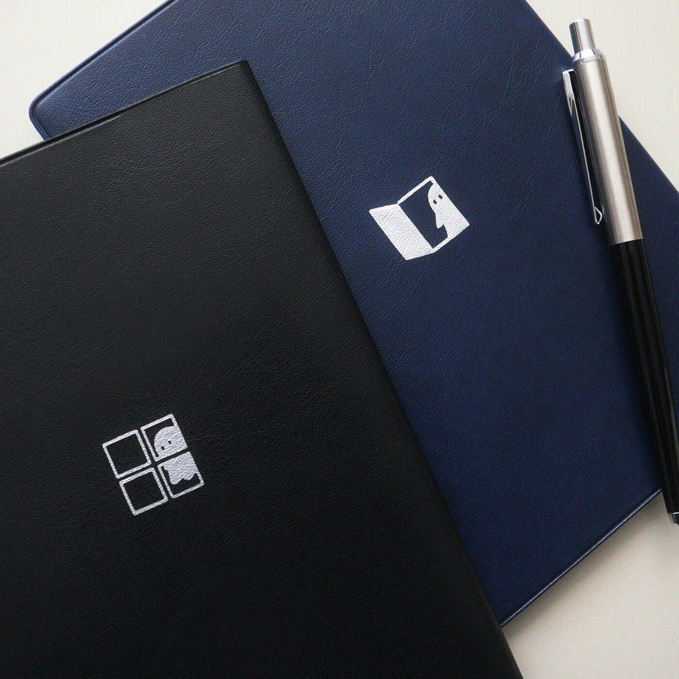 手帳 2026 マトカ 2026年（2025年10月始まり）ダイアリー スケジュール帳｜B6サイズ マンスリー・フルカラー（月間ブロック）『おばけハウス｜OBAKE HOUSE』大人かわいい おしゃれ