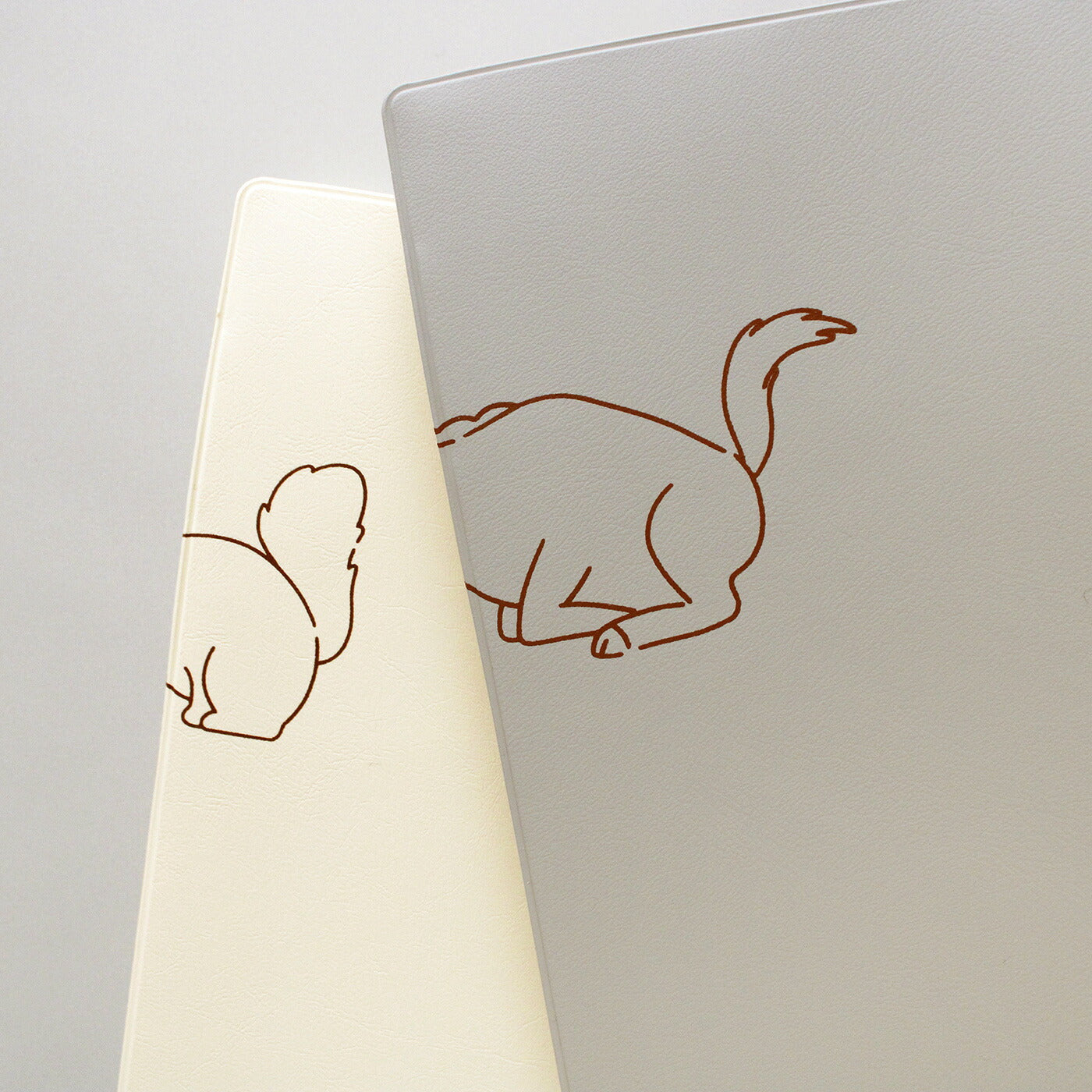 手帳 2026 マトカ 2026年（2025年10月始まり）ダイアリー スケジュール帳｜B6サイズ ウィークリー・レフト式（週間ホリゾンタル）『ピープ｜PEEP』大人かわいい 猫 干支 午年 馬