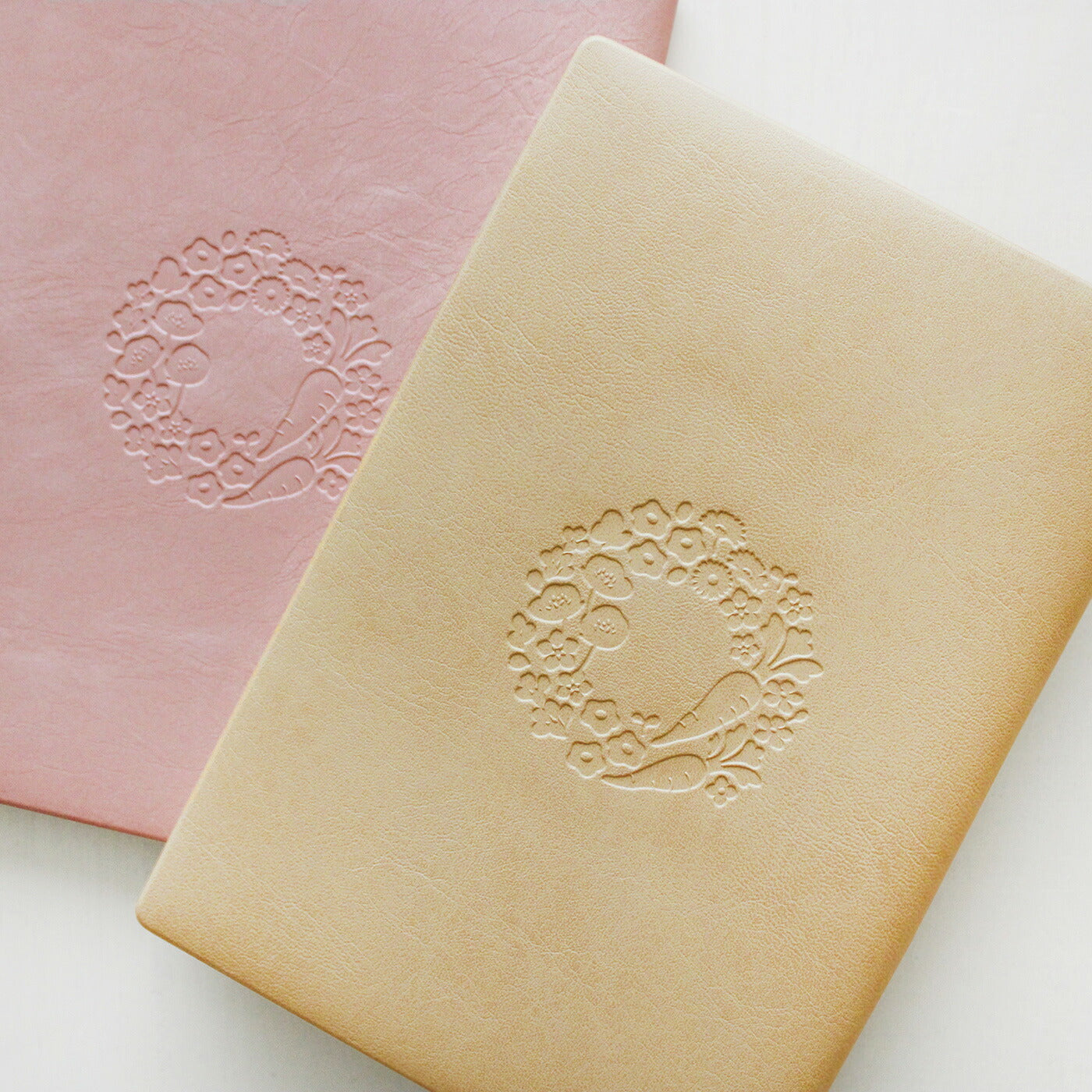 手帳 2026 マトカ 2026年（2025年10月始まり）ダイアリー スケジュール帳｜B6サイズ ウィークリー・レフト式（週間ホリゾンタル）『花売りのロバ｜DONKEY』大人かわいい ロバ うま 花 フラワー