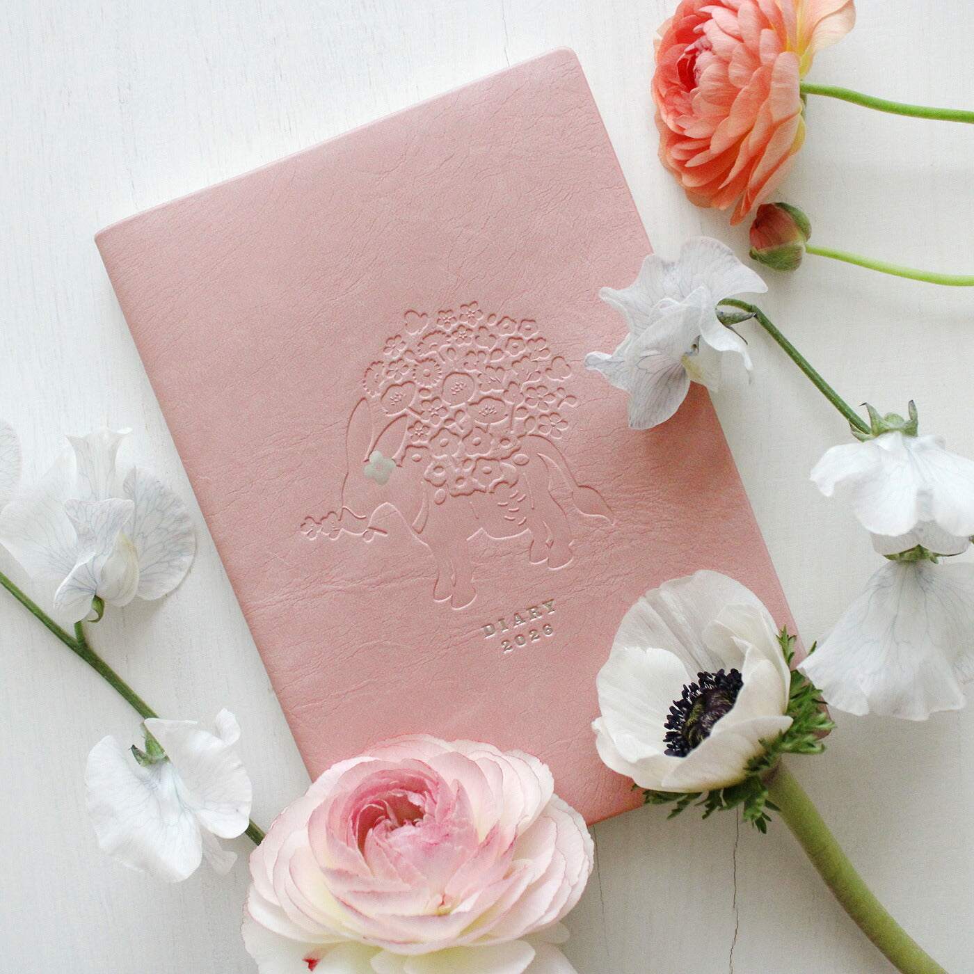 手帳 2026 マトカ 2026年（2025年10月始まり）ダイアリー スケジュール帳｜B6サイズ ウィークリー・レフト式（週間ホリゾンタル）『花売りのロバ｜DONKEY』大人かわいい ロバ うま 花 フラワー