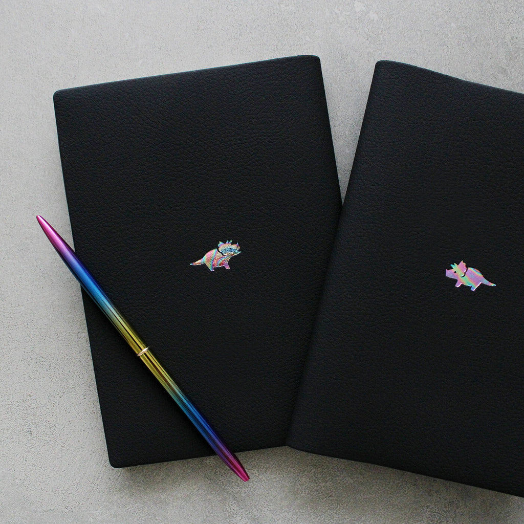 手帳 2026 マトカ 2026年（2025年10月始まり）ダイアリー スケジュール帳｜B6サイズ ウィークリー・ブロック式（週間ブロック・日記帳）『ワンポイント アニマル｜POINT ANIMAL』トリケラトプス 子ヒツジ ペンギン フグ ハムスター