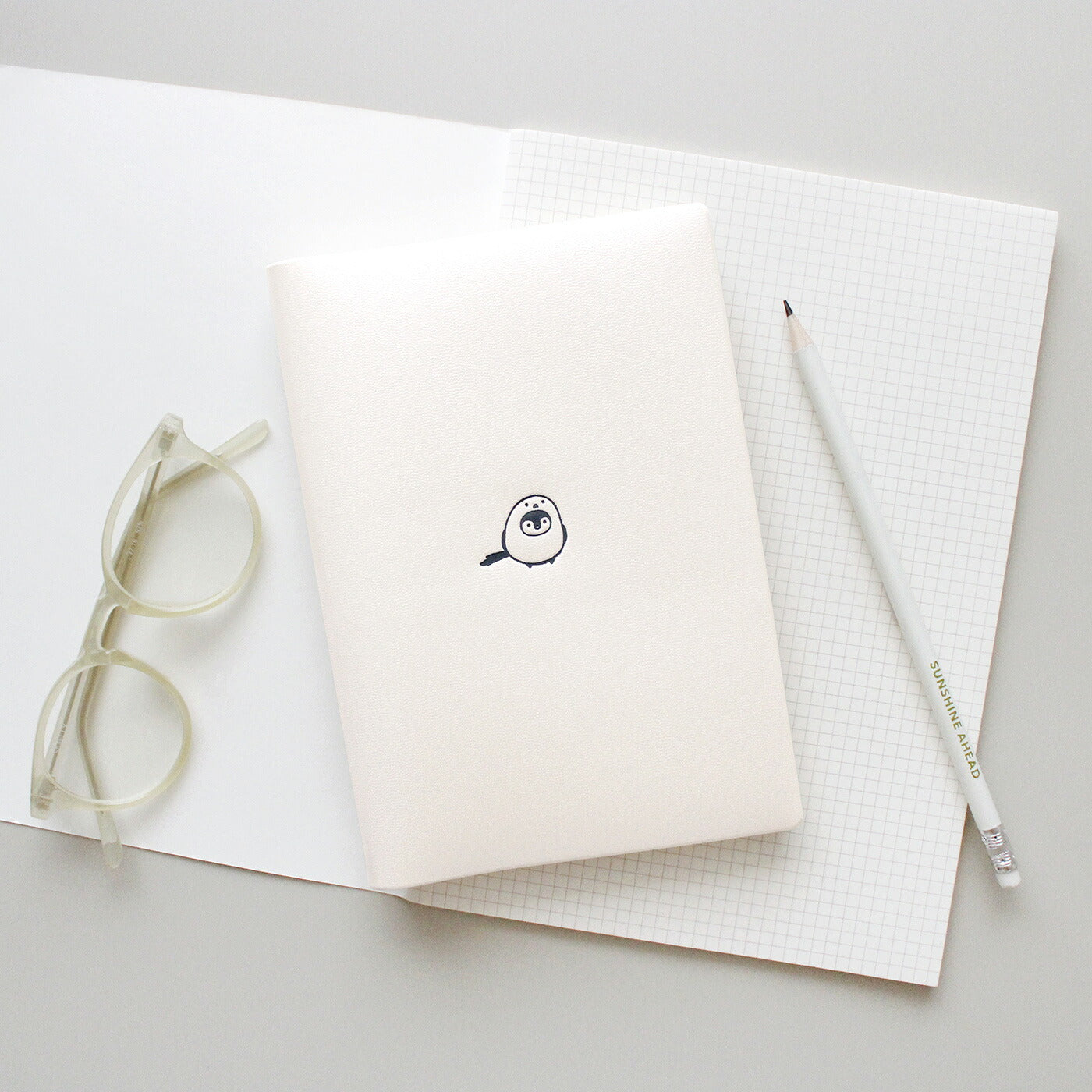 手帳 2026 マトカ 2026年（2025年10月始まり）ダイアリー スケジュール帳｜B6サイズ ウィークリー・ブロック式（週間ブロック・日記帳）『着ぐるみ｜KIGURUMI』かわいい サメ ハチ 鮫 蜂 シマエナガ