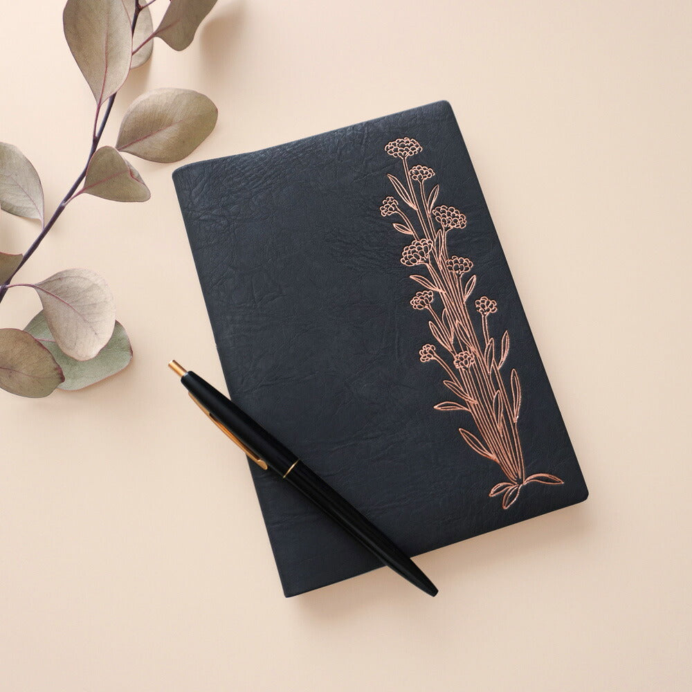 【限定】手帳 2026 マトカ 2026年（2025年10月始まり）ダイアリー スケジュール帳｜B6サイズ ウィークリー・ブロック式（週間ブロック・日記帳）『野花』花 フラワー 植物