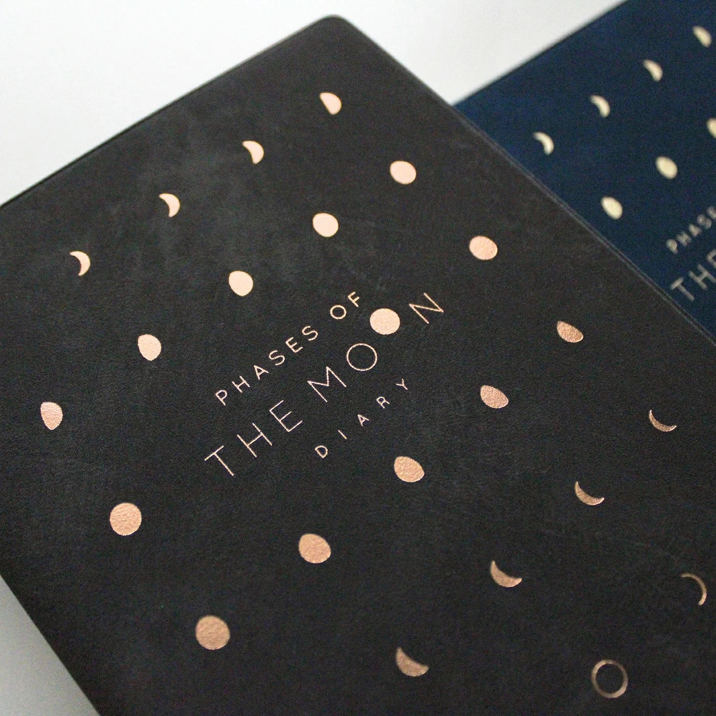手帳 2026 マトカ 2026年（2025年10月始まり）ダイアリー スケジュール帳｜B6サイズ ウィークリー・ブロック式（週間ブロック・日記帳）『月の満ち欠け｜THE MOON』大人かわいい