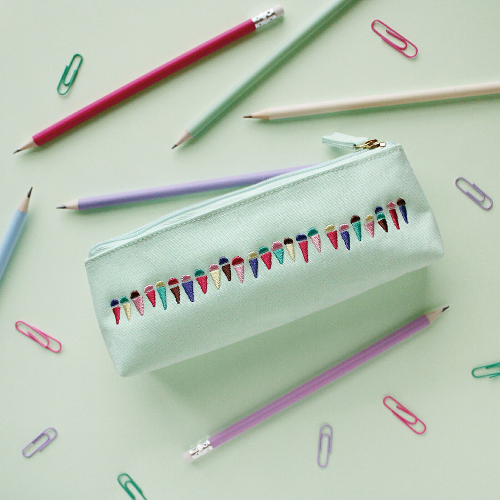 CANVAS PEN CASE キャンバスペンケース A｜おしゃれ かわいい 高校生 中学生 入学 シンプル 小物入れ キャンバス シンプル 大容量 マスターピース 刺繍 帆布｜MATOKA マトカ