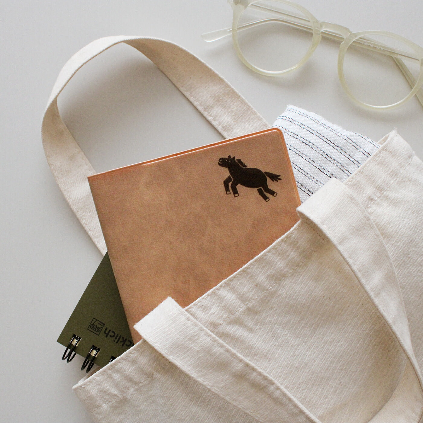 手帳 2026 マトカ 2026年1月始まり ダイアリー スケジュール帳｜新書判 コンパクトマンスリー（月間ブロック）『ブレイクタイム｜BREAK TIME』｜干支 ウマ ネコ カワウソ フレンチブル