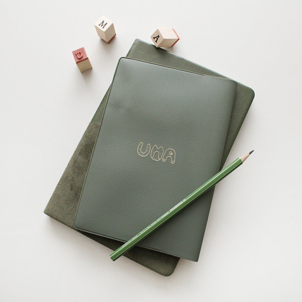 手帳 2026 マトカ 2026年1月始まり ダイアリー スケジュール帳｜B6サイズ マンスリー・フルカラー（月間ブロック）『ウマモジ｜UMAMOJI』干支 ウマ 馬 午