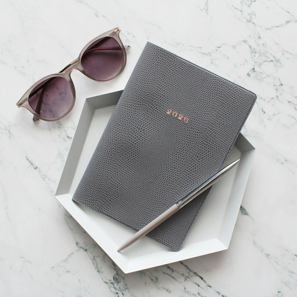 手帳 2026 マトカ 2026年1月始まり ダイアリー スケジュール帳｜B6サイズ マンスリー・スタンダード（月間ブロック）『ラケルタ｜LACERTA』トカゲ