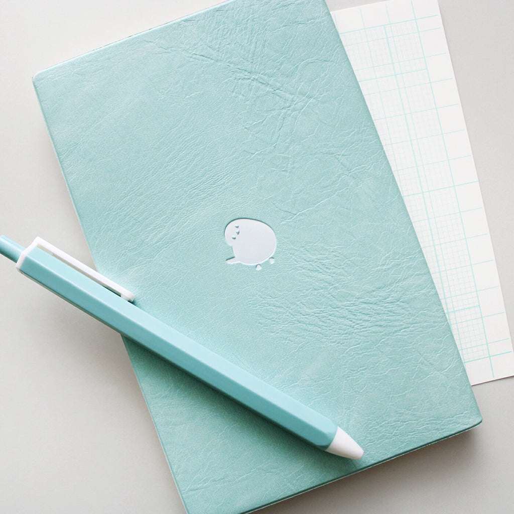 手帳 2026 マトカ 2026年1月始まり ダイアリー スケジュール帳｜新書判 スリムウィークリー・セパレート式『ラッキーモチーフ B｜LUCKY MOTIF B』Nitte かわいい ブタ ゾウ ポメラニアン クジラ シマエナガ ペンギン ハリネズミ 招き猫