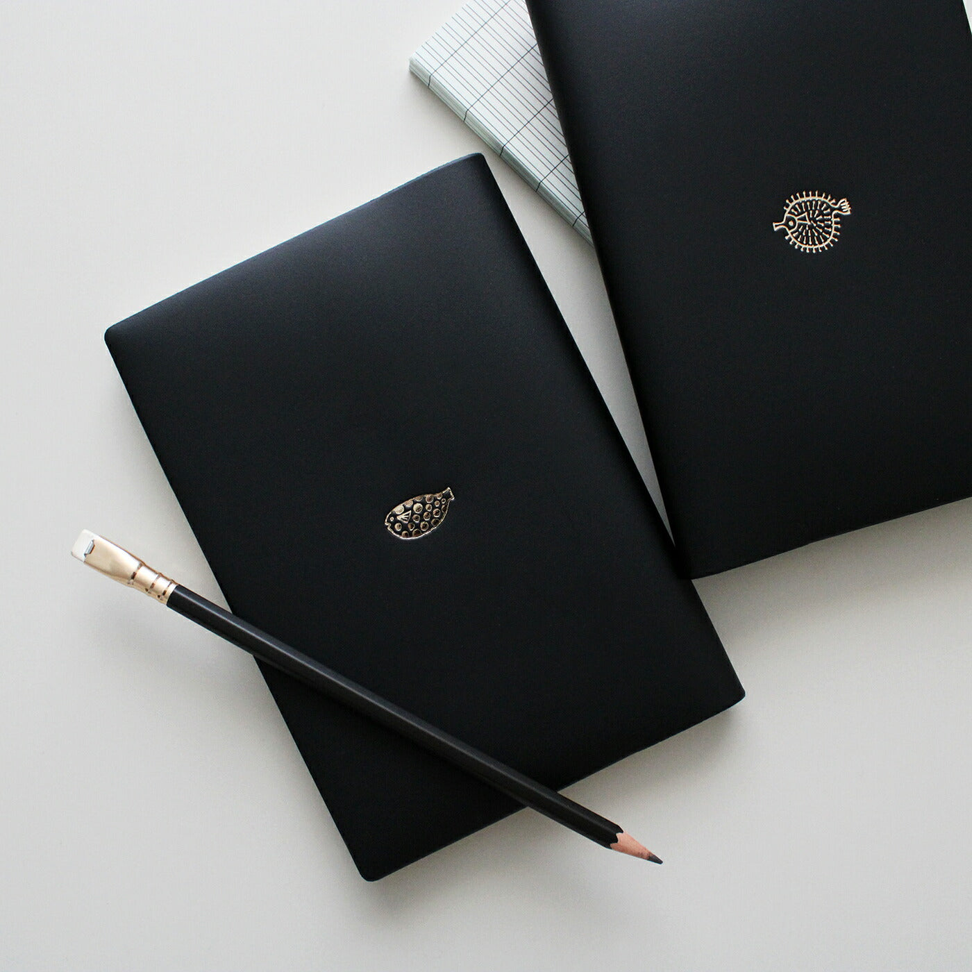 手帳 2026 マトカ 2026年1月始まり ダイアリー スケジュール帳｜B6サイズ ウィークリー・ブロック式（週間ブロック・日記帳）『ワンポイント アニマル｜POINT ANIMAL・A』シュナウザー タコ 宇宙飛行士 猫 ねこ ハリセンボン