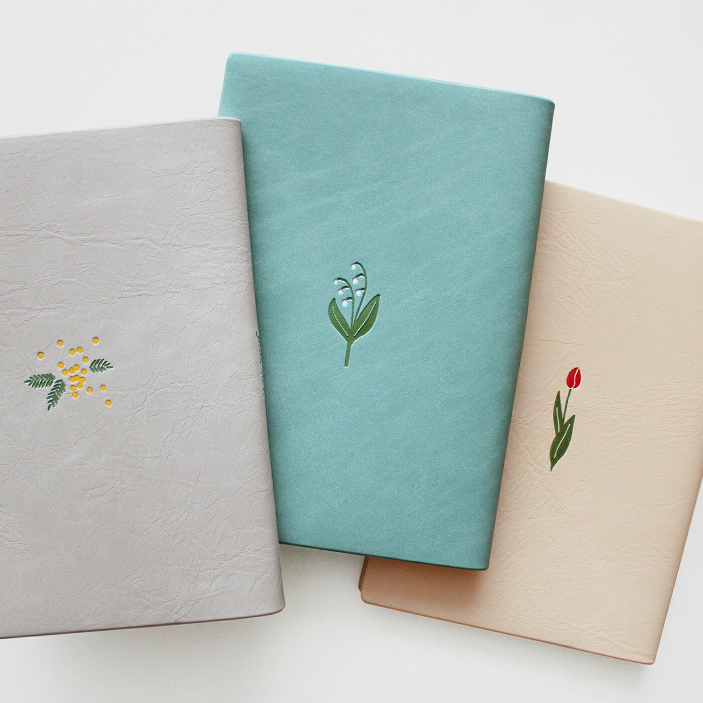 手帳 2026 マトカ 2026年1月始まり ダイアリー スケジュール帳｜B6サイズ ウィークリー・ブロック式（週間ブロック・日記帳）『フルール｜FLEURS』花 かわいい おしゃれ ミモザ スズラン チューリップ