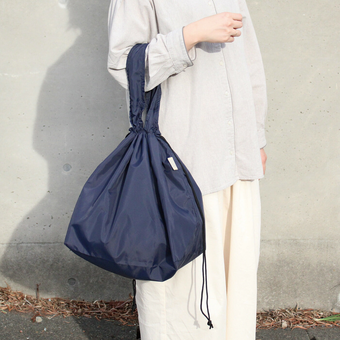 LAURIER TWO-TONE COOLER SHOPPING BAG｜ローリエ ツートーン 保冷 ショッピングバッグ 保温 コンパクト シンプル レジ袋 折りたたみ 大容量 大きめ おしゃれ パステル サブバッグ カラフル｜LEAFLETS リーフレッツ