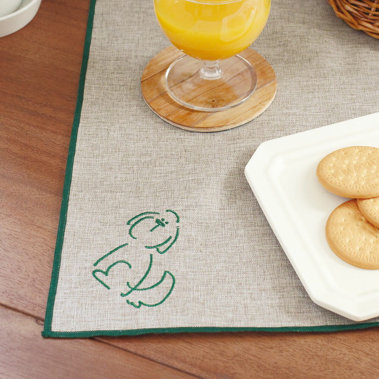 DOODLE ランチクロス｜LUNCH CLOTH ランチ シンプル パステルカラー 猫 犬 アヒル ゴリラ カラフル 大人 女子 男子 かわいい おしゃれ ランチョンマット 風呂敷 ハンカチ スカーフ キッチンクロス キッチンマット ドゥードゥル｜Leaflets