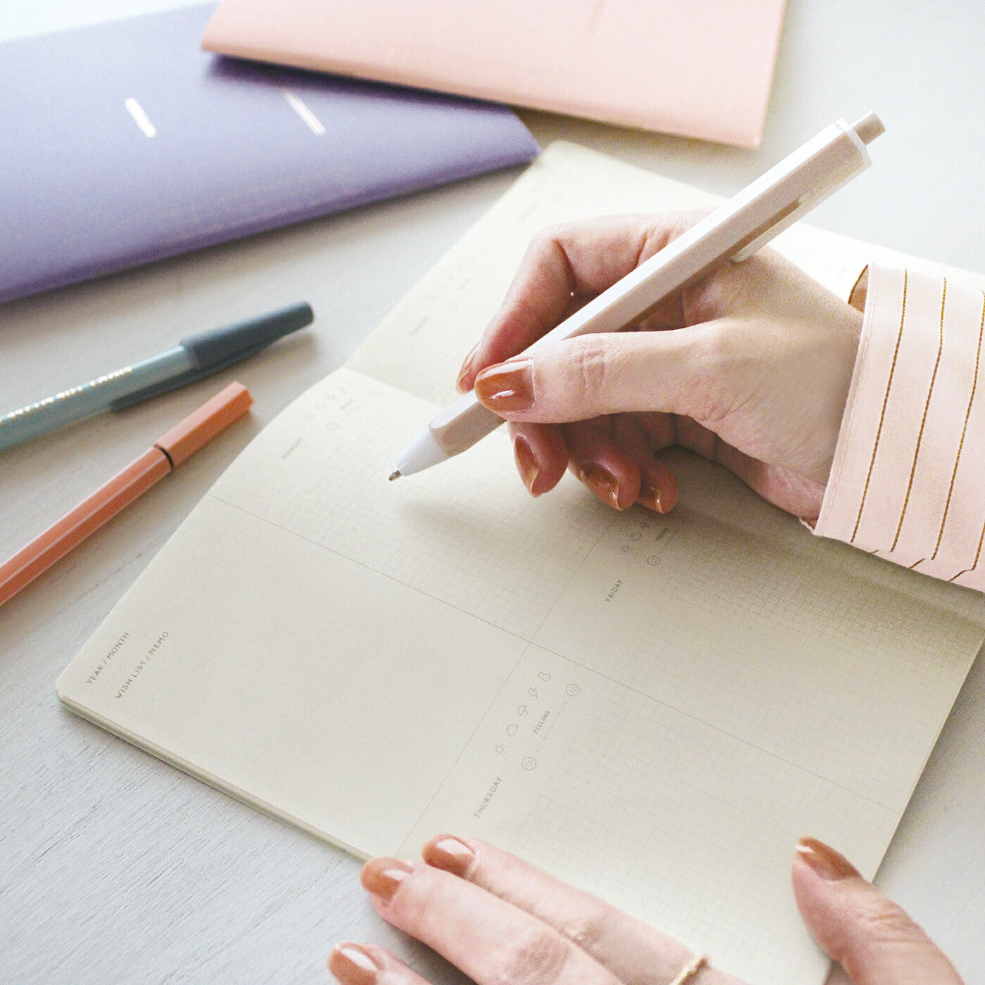 COTOMO コトモ ログノート｜日記 日記帳 マンスリー ウィークリー NOTE BOOK おしゃれ かわいい シンプル 記録 仕事 勉強 大人 文具 小ぶり 手帳 気軽｜MATOKA マトカ