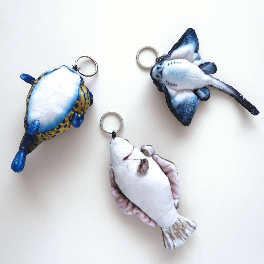 AQUA KEY CHAIN アクア キーチェーン｜鍵 キーホルダー 魚 小物 ぬいぐるみ おしゃれ かわいい 海 海洋生物 アクセサリー キーチェーン フィッシュ マス マグロ ヒラメ ハコフグ エイ カクレクマノミ｜MATOKA マトカ