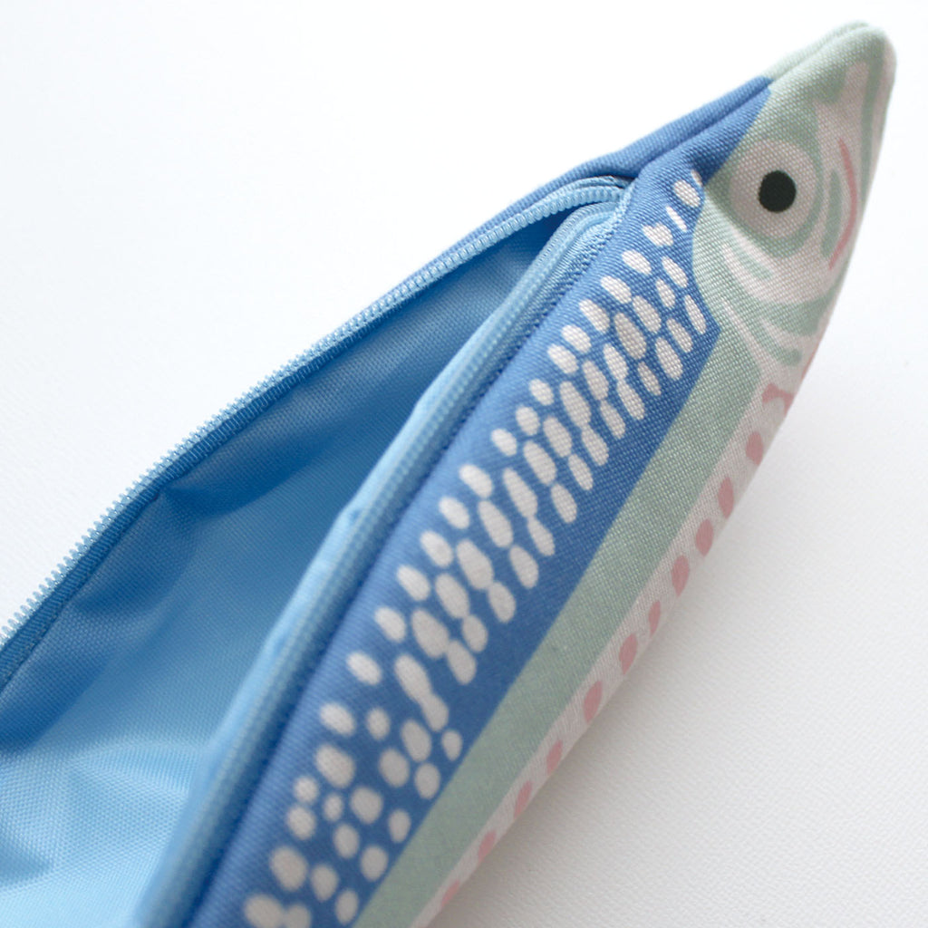 OSAKANA CASE｜小物入れ 収納 ケース ポーチ ペンケース 魚 さかな 文具 小物 ペン ユニーク 個性的 雑貨｜MATOKA マトカ